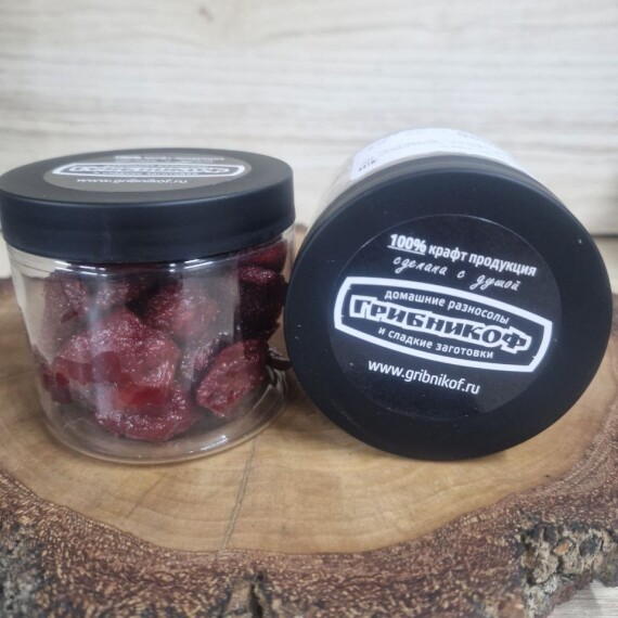 клубника 100